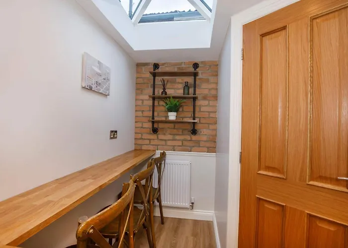 The Granville 4 Bedroom House Sleeps 7