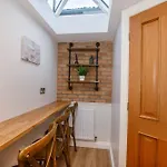 The Granville 4 Bedroom House Sleeps 7