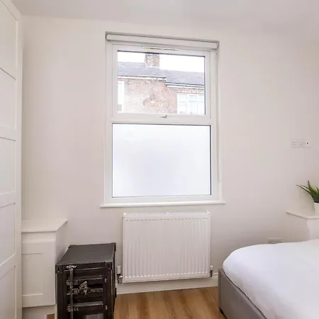 The Granville 4 Bedroom House Sleeps 8 * York
