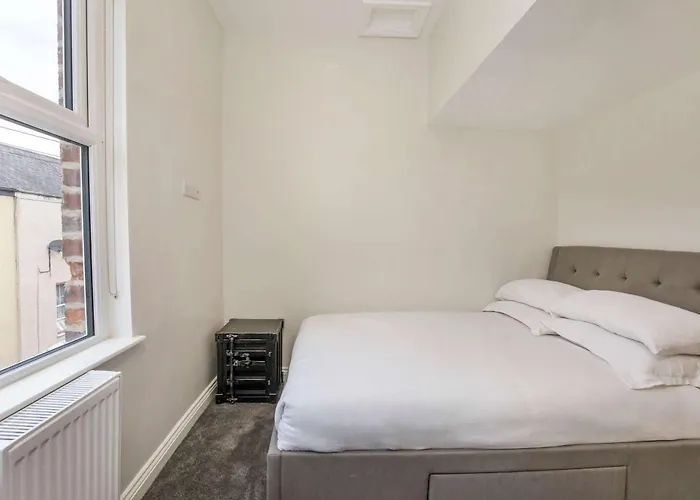 The Granville 4 Bedroom House Sleeps 7 Hébergement de vacances *