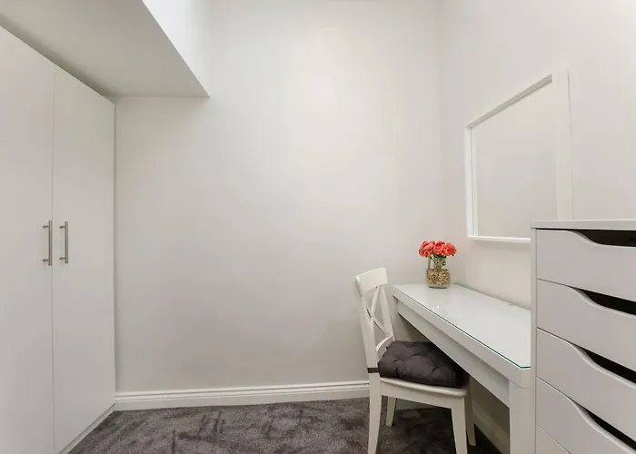 Hébergement de vacances The Granville 4 Bedroom House Sleeps 7