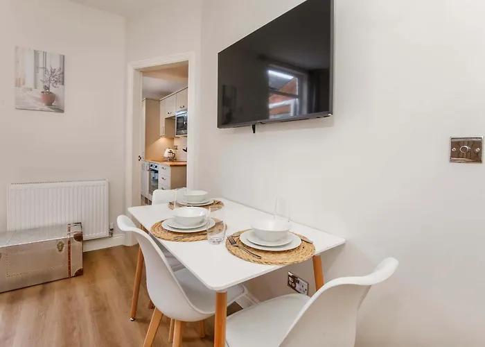 The Granville 4 Bedroom House Sleeps 7 Hébergement de vacances